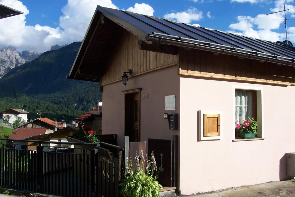 Fabbricato Indipendente Centro Lejlighed Lozzo Cadore Eksteriør billede